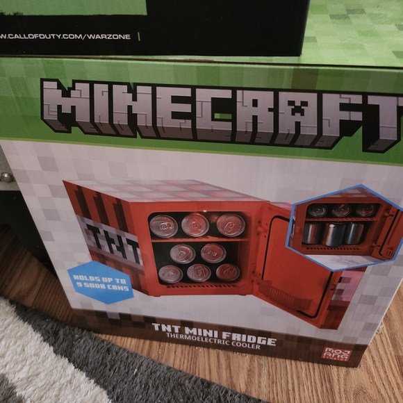 Various items - Picture 4 of 12